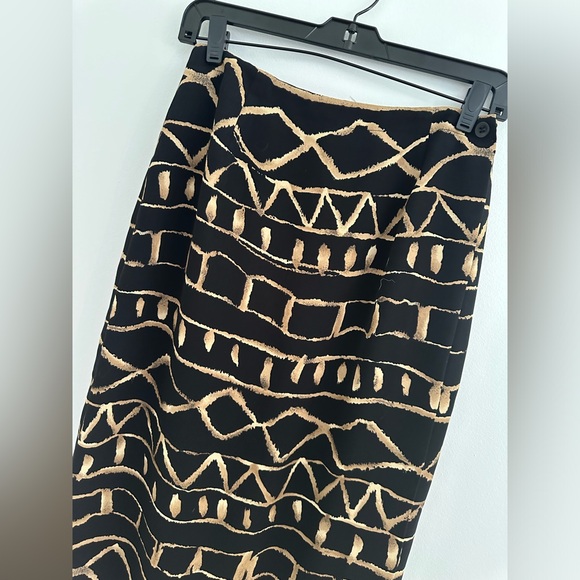 Vintage Jones New York Women's Black and Tan Skirt - Picture 2 of 4